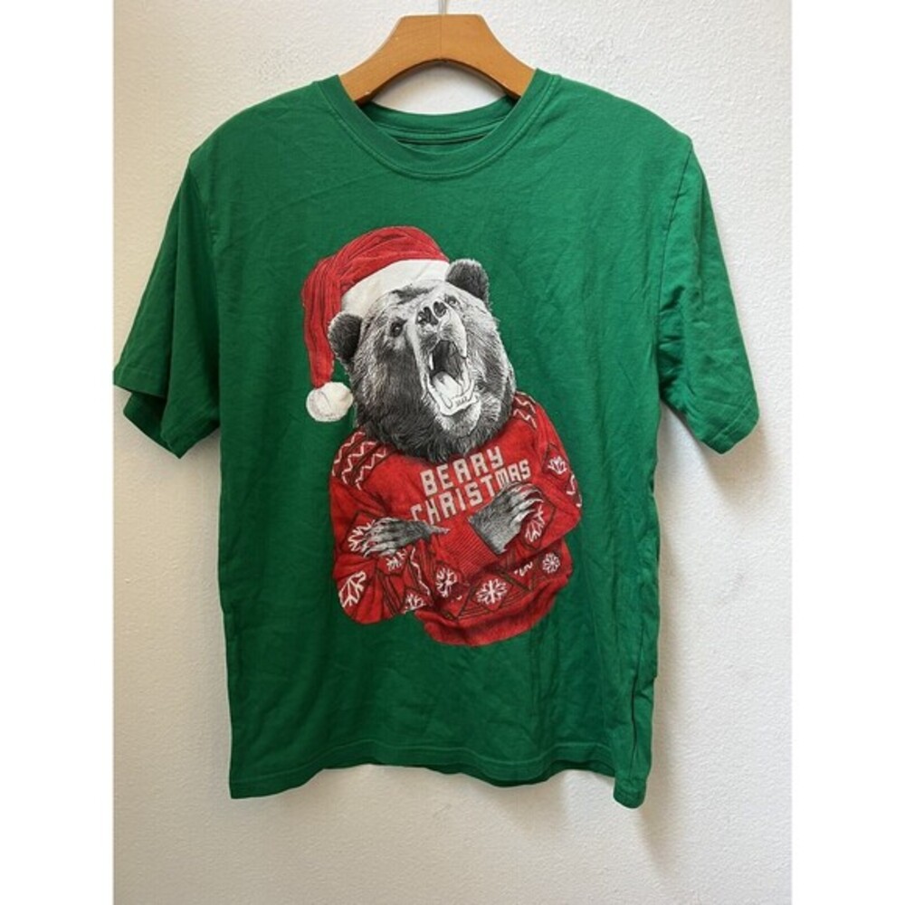 BOYS HOLIDAY TIME BERRY CHRISTMAS BEAR GREEN SHIRT SIZE 2XL (L12)